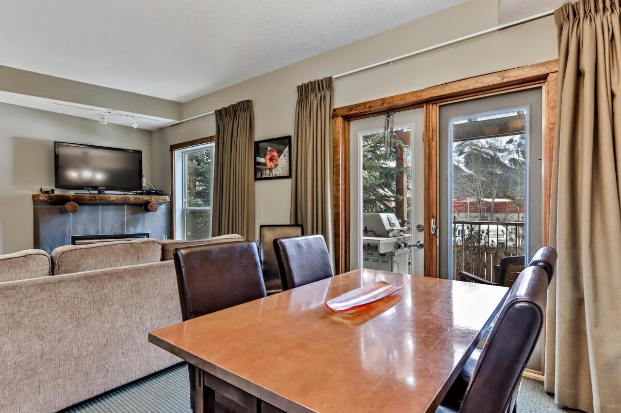 Spacious Mountain 2 Bedroom With Hot Tub Managed By Little Sister Getaways Canmore Exterior photo